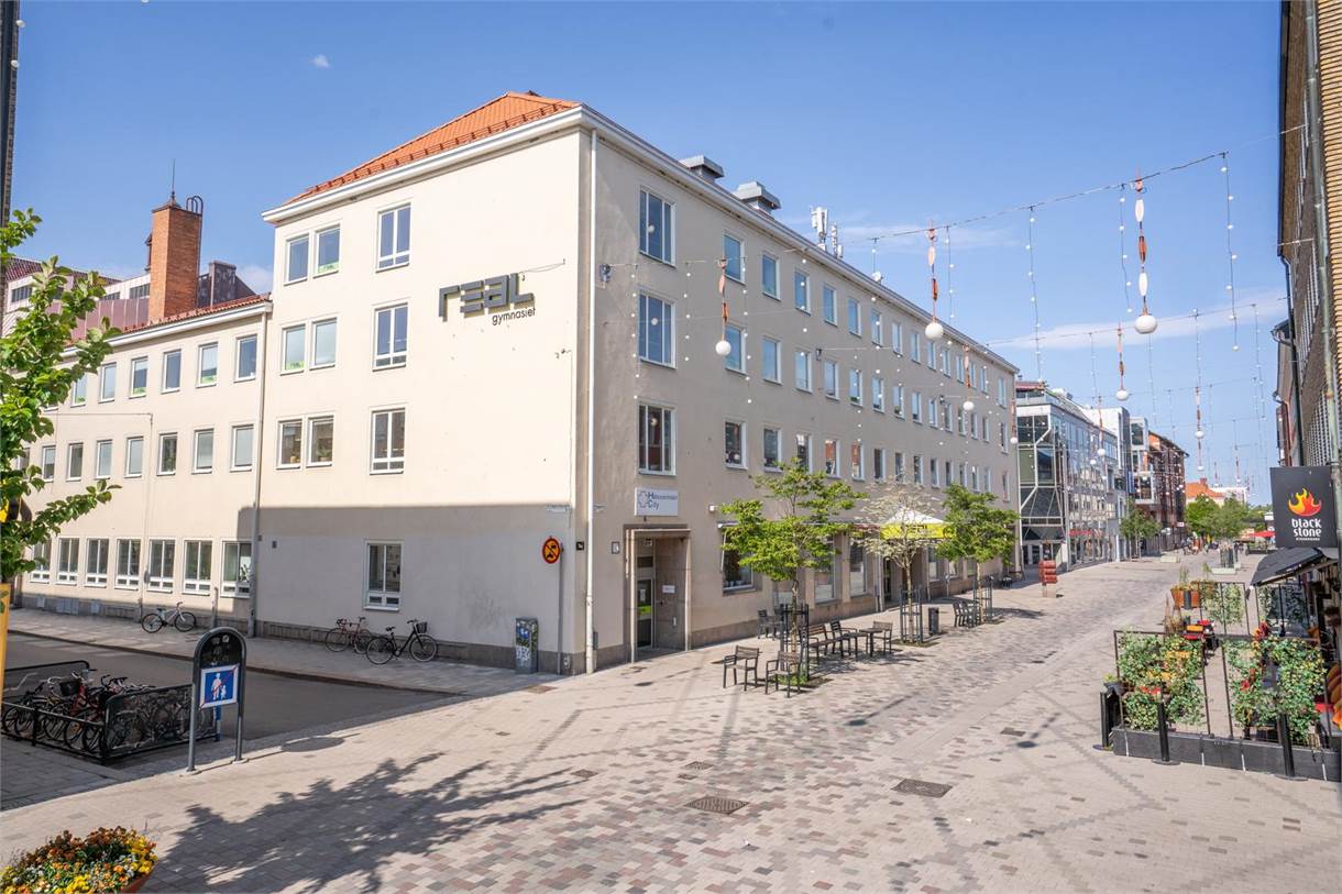 Drottninggatan 31, Centrum