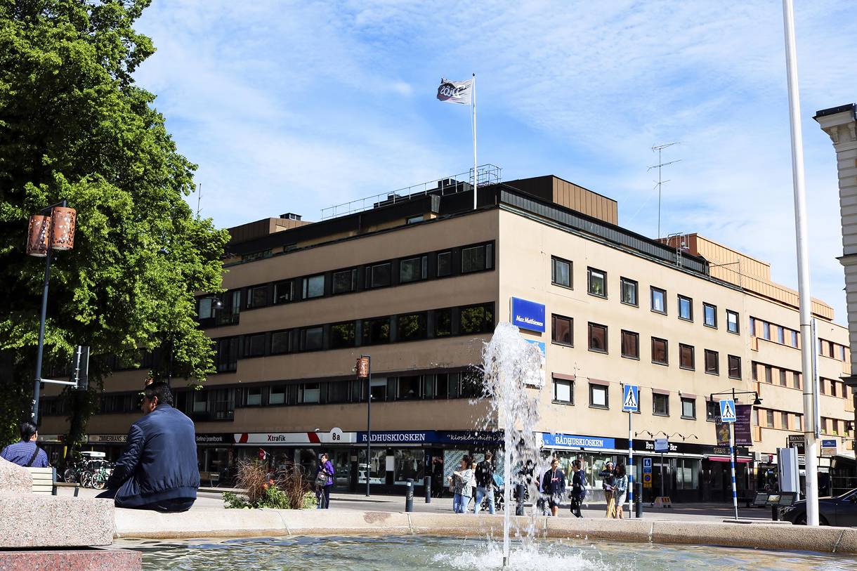 Norra Rådmansgatan 8C, Centrum