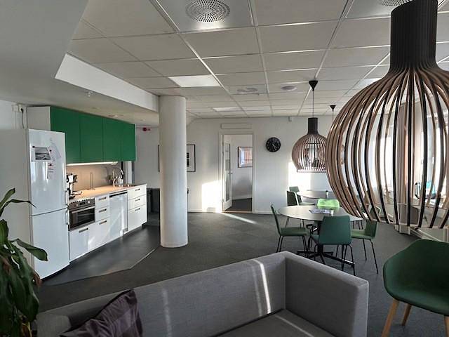 Smedjegatan 8, Centrum