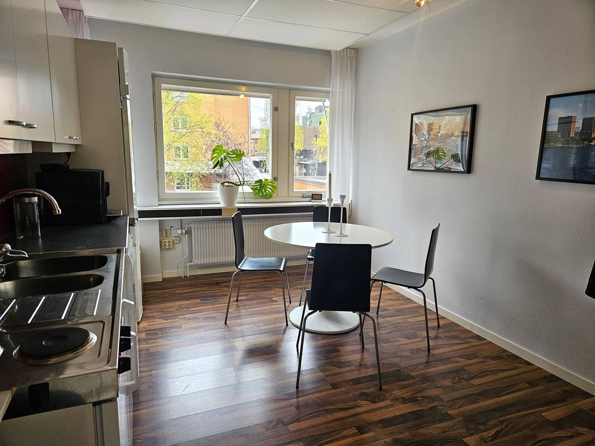 Magasinsgatan 7, Centrum