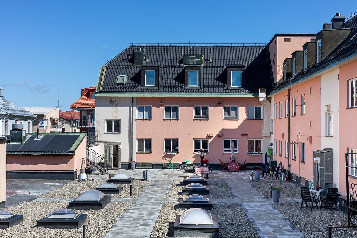Västra Esplanaden 7, Centrum