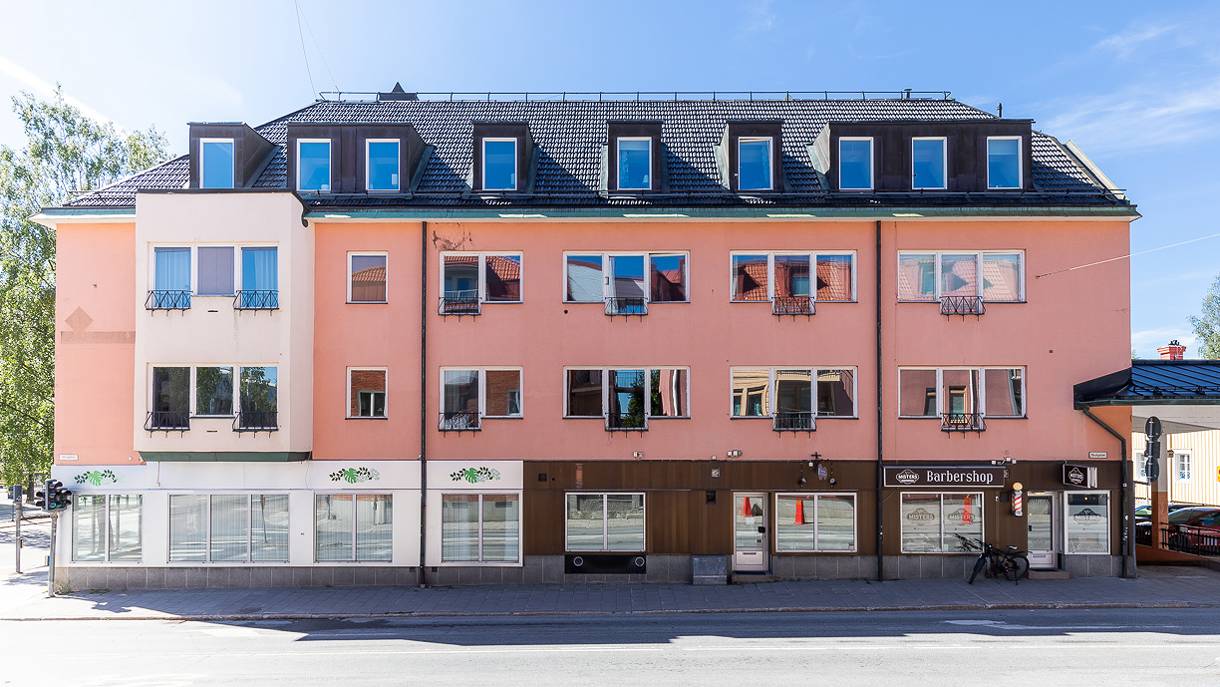 Västra Esplanaden 7, Centrum