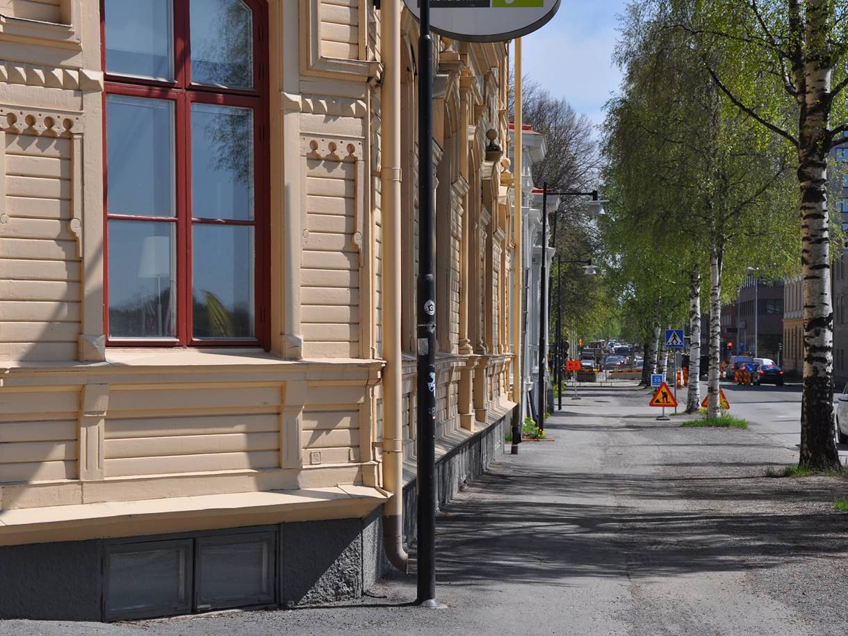 Slöjdgatan 2, Centrum