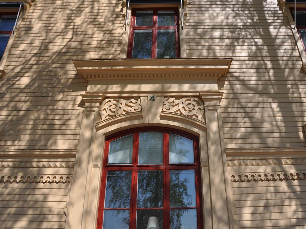 Slöjdgatan 2, Centrum