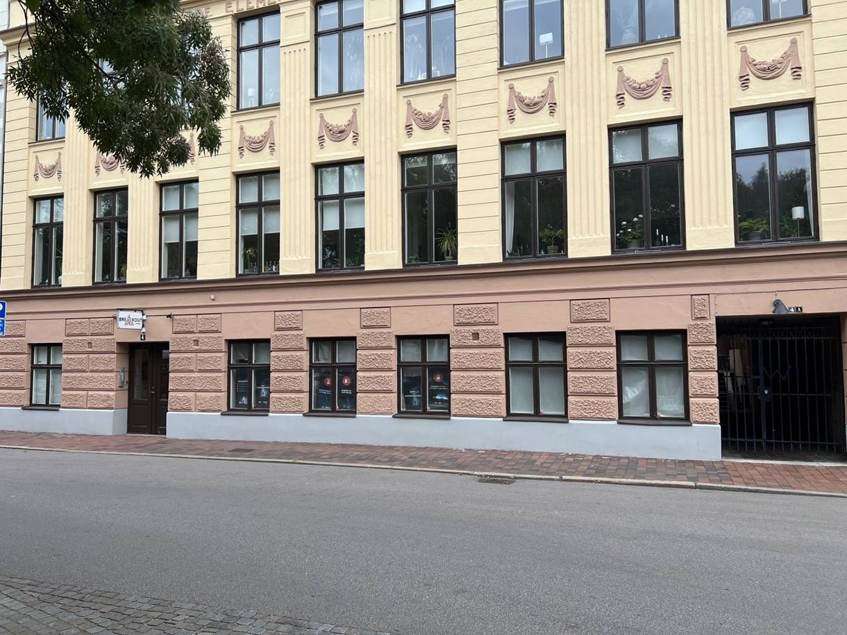 Karl Johans gata 4, Centrum