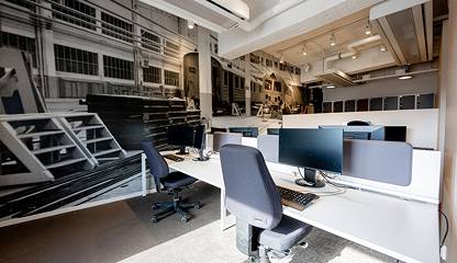 Coworkingytorna har ergonomiska stolar, skärmar och tangentbord Skeppsgatan 19