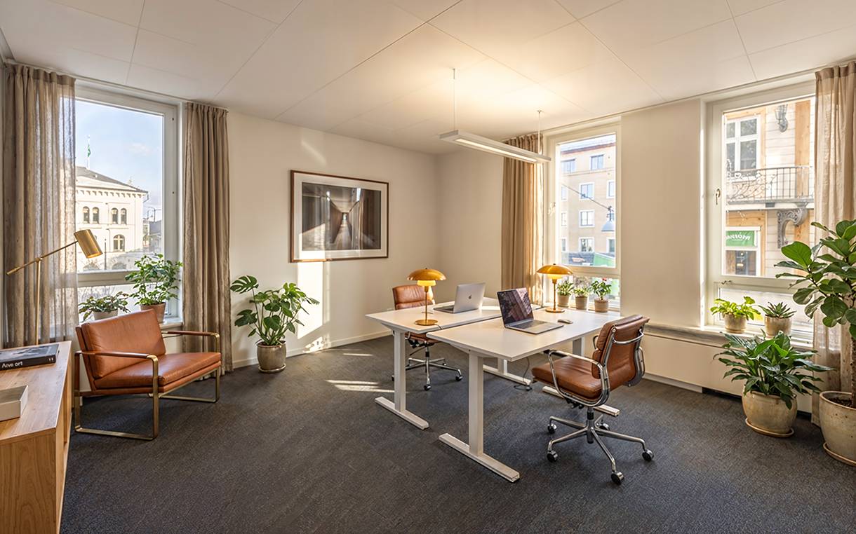 Drottninggatan 1B, Centrum