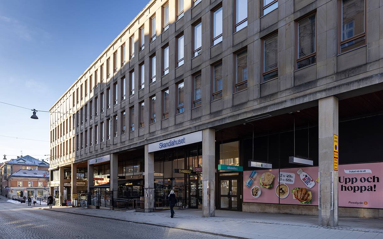 Drottninggatan 1A, Centrum