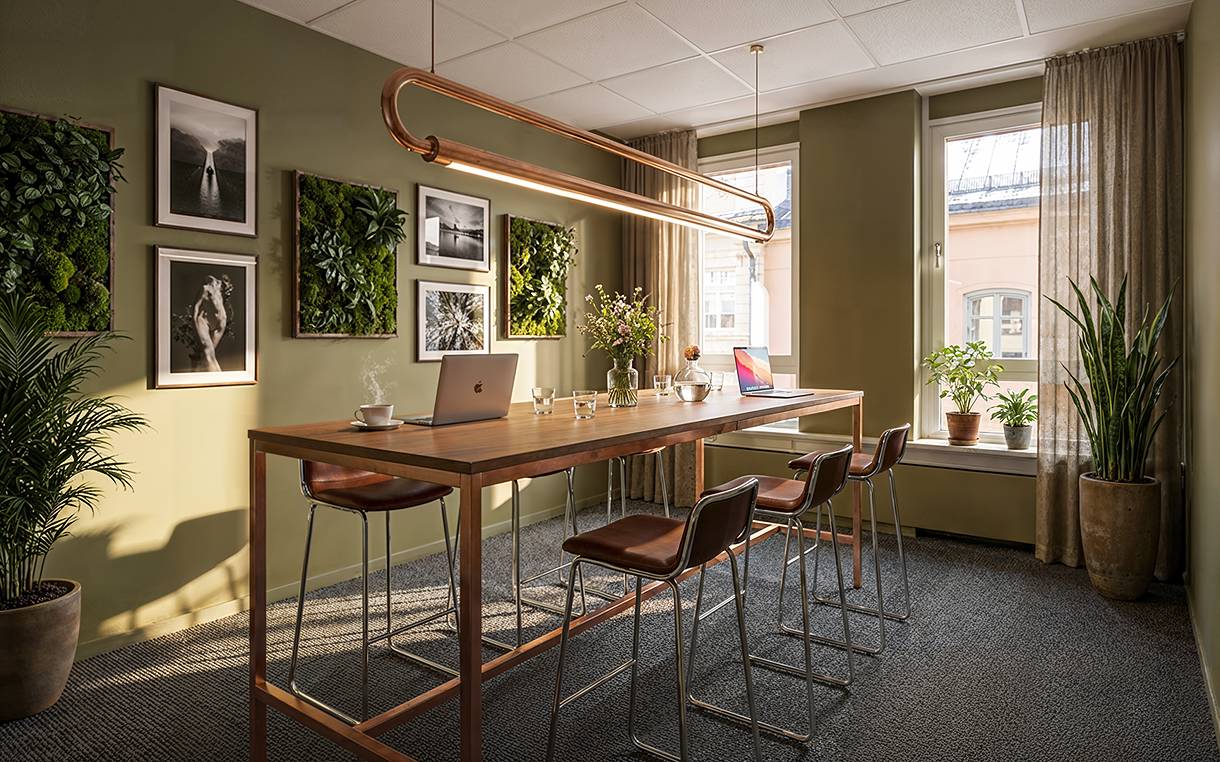 Drottninggatan 1A, Centrum