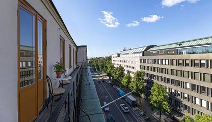 Egen kungsbalkong Sturegatan 46
