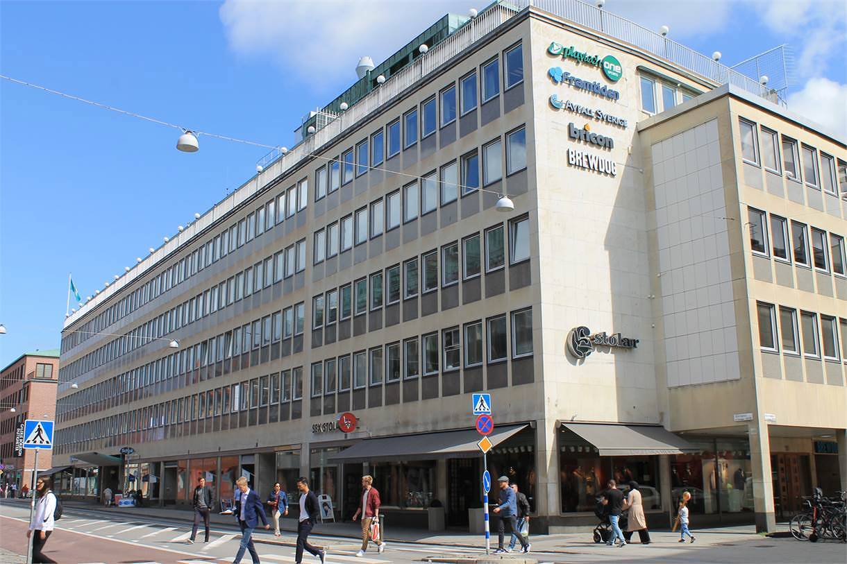 Djäknegatan 16, Centrum