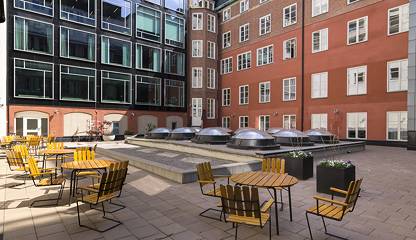 Innergård med boulebana Jakobsbergsgatan 22