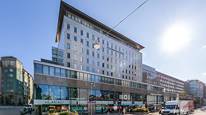Fasad från Sveavägen Fasad från Sveavägen
