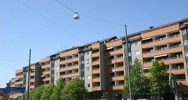 Redbergsvägen 38, Olskrokstorget