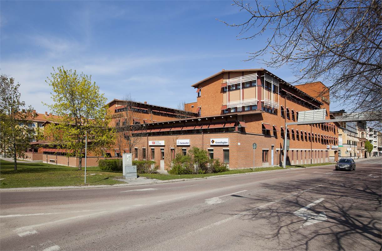 Skomakargatan 1, Centrala