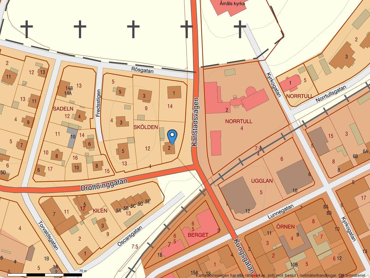 Drottninggatan 2, Centralt