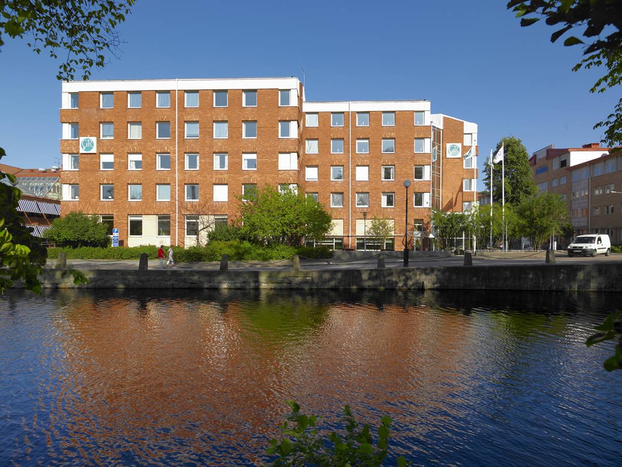 Gårdavägen 2, Gårda