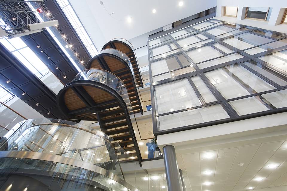 Borgarfjordsgatan 18, Kista