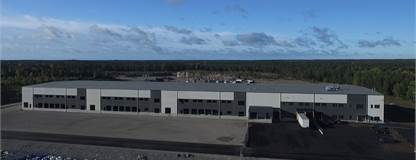 Lokalen ligger med entré från baksidan på denna bild Malmbyvägen 24