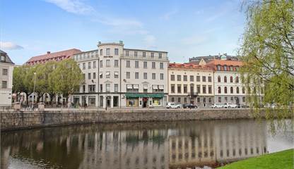 Stora Nygatan 33