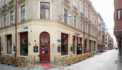 Klädpressaregatan 1