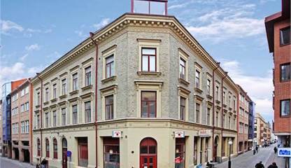 Klädpressaregatan 1