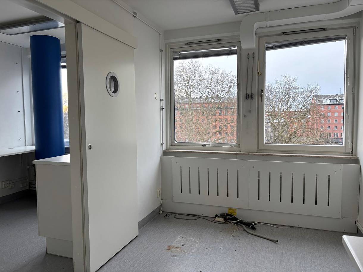 Lilla Nygatan 11, Centrum