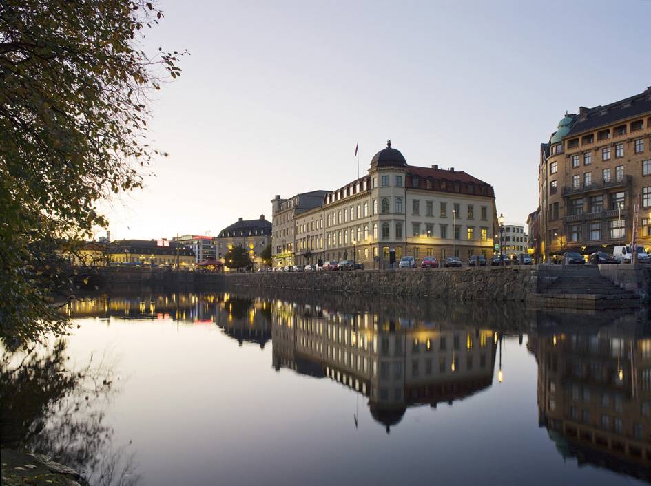 Trädgårdsgatan 3, Inom Vallgraven