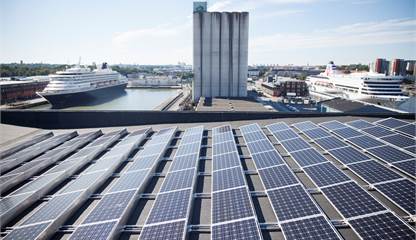 Solceller på taket Frihamnsgatan 58