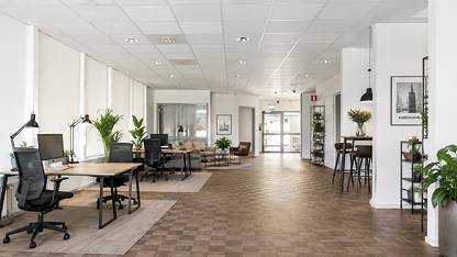 Exempel av hur lokalen kan formas till en modern arbetsmiljö med plats för både arbete, möten och kreativa ytor. Ledig lokal, Finlandsgatan 64-68, Kista, Stockholm
