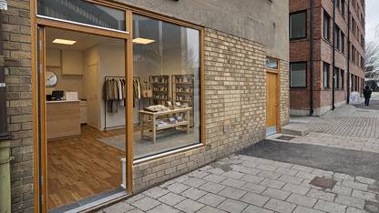 Visualisering – Attraktivt butiksläge med stora skyltfönster mot gatan som ger god synlighet och naturligt ljusinsläpp. Ledig lokal, Landsvägen 15, Sundbyberg, Sundbyberg