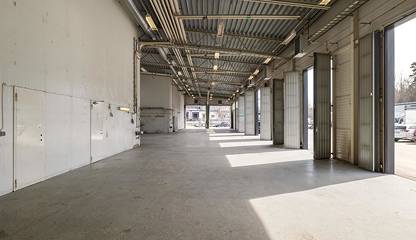 Imponerande djup och yteffektiv planlösning Kumla Gårdsväg 13