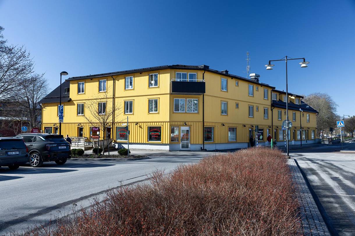 Floda Stationsväg 1A-I, 1K, Floda