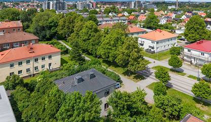 Hjälmarvägen 8