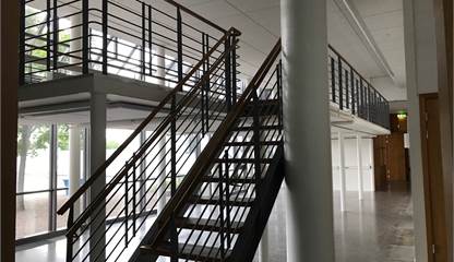 Entresol med fullt ljusinsläpp Kemistvägen 1B