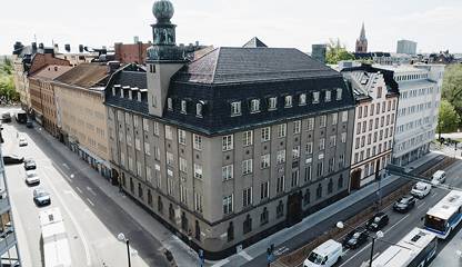 Olaigatan 2-4/Östra Bangatan 28
