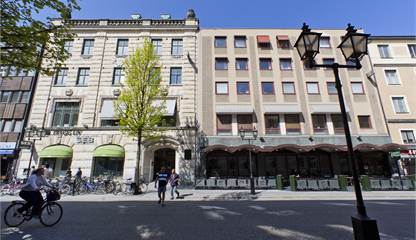 Drottninggatan 12 , Ågatan 9