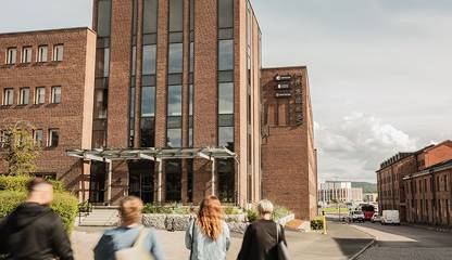Vallgatan 8