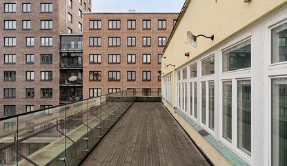 Warfvinges väg 33