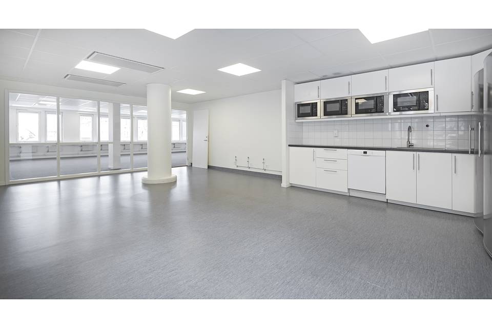 Gårdsfogdevägen 7, BROMMA