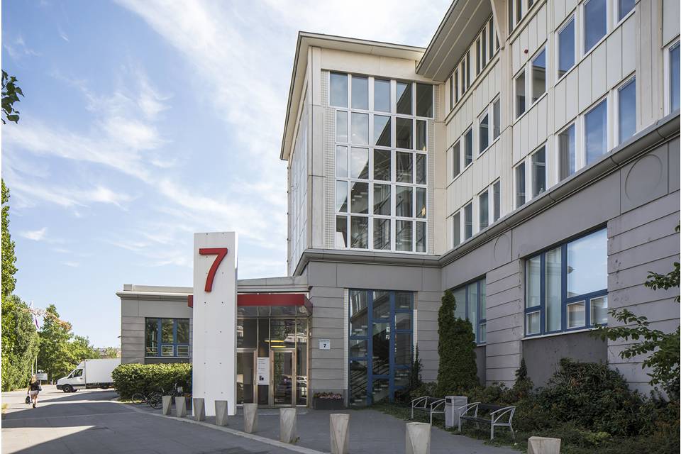 Gårdsfogdevägen 5-7, Bromma