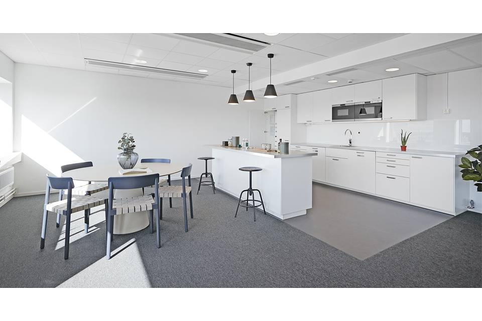 Jan Stenbecks Torg 17, Kista