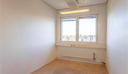 Svärdvägen 27