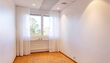 Svärdvägen 27