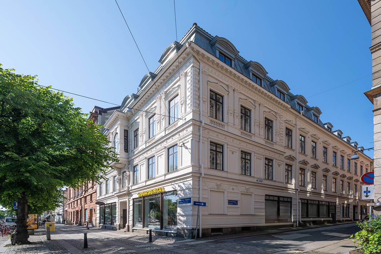 Drottninggatan 5, Centrum