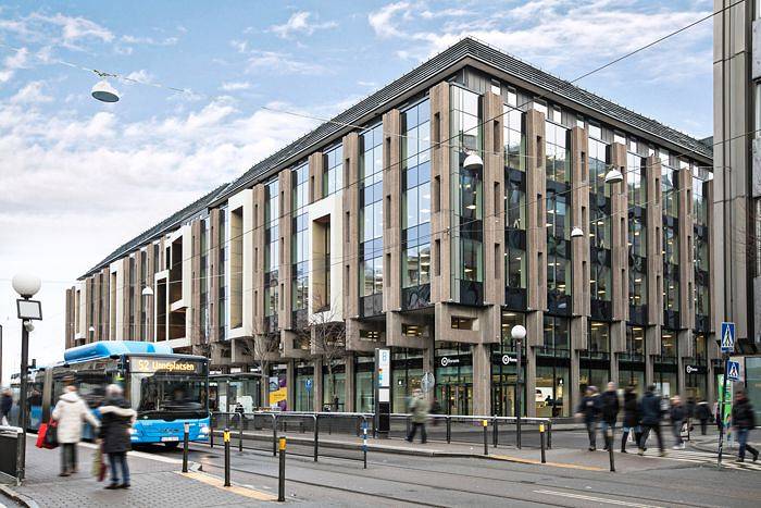 Östra Hamngatan 16, Centrum