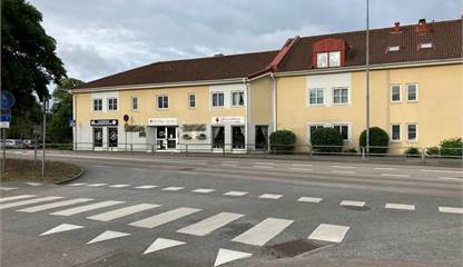 Läge mitt i centrala Lyckeby Riksvägen 42