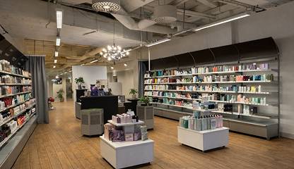 Lokalen sett från entré Arklimästaregatan 44