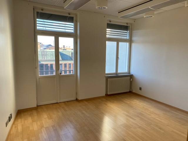 Drottninggatan 36