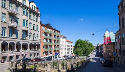 Fastigheten sett från Ronnebygatan Norra Kungsgatan 9